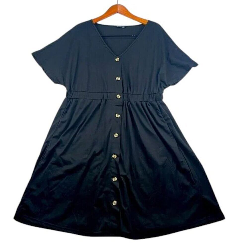 BloomChic Black Dress Elastic Waist Buttons Size 14/16